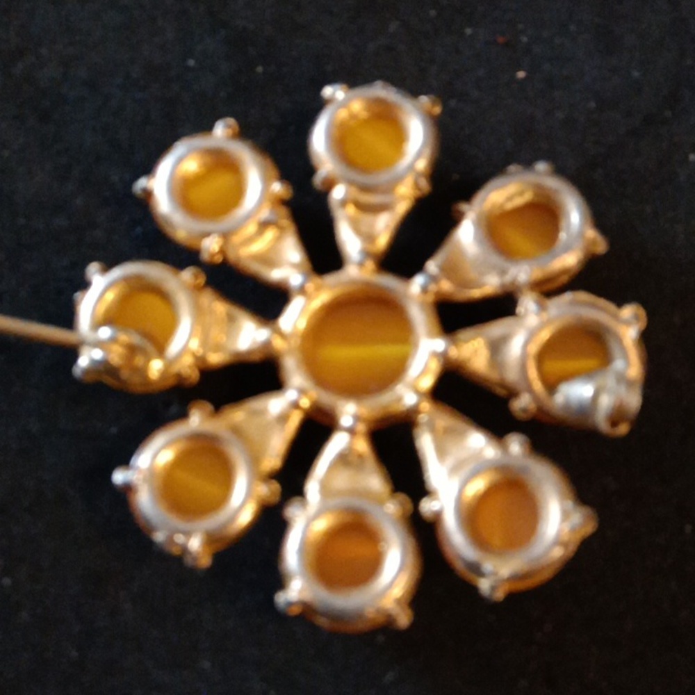 Vintage Juliana Brooch Beauty - Picture 3 of 3